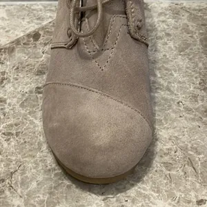 Toms Kala Desert Wedge Bootie Size 7.5 Suede Taupe Lace Up Boot thumbnail 10