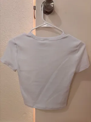 Aritzia Sunday Best Baby Tee white XS thumbnail 3