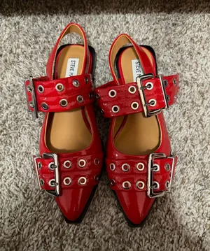 Steve Madden Red Patent Flats with Buckles Size 7 thumbnail 1