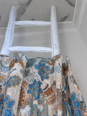 Vici Paisley Short Flutter Sleeve Top in Cream, Blue & Tan thumbnail 8
