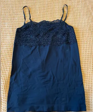 Banana Republic black lace camisole thumbnail 1