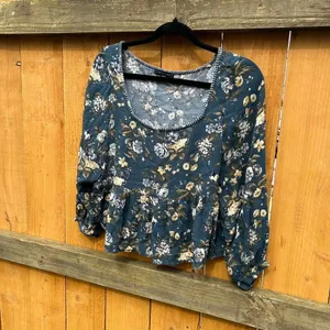 American eagle blue floral cropped babydoll top size medium‎ thumbnail 3