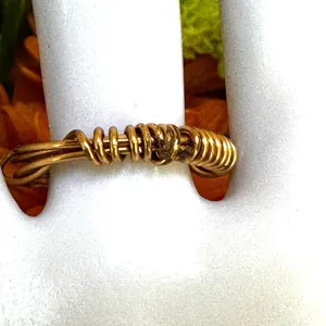 Gold tone green glow bead wire ring thumbnail 5