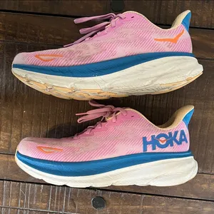 Hoka Clifton 9 Running Athletic Shoes in a pink Sz 10 Women's F27223D thumbnail 9