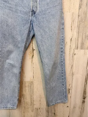 Levi’s Women’s 501 Premium Big E Crop Jeans W25 L26 Montgomery Light Wash thumbnail 15