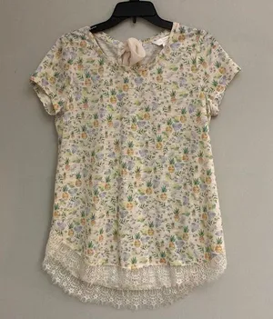 LC Lauren Conrad women’s pineapple print lace top size M thumbnail 1