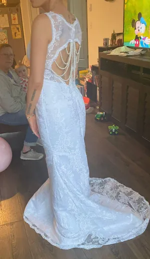 Wedding Dress Size 0 thumbnail 1