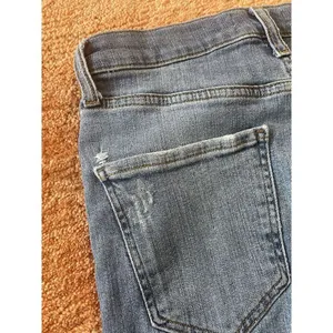 Zara Blue Distressed Straight Leg Jeans Women’s Sz 28 Raw Hem Made in Turkey thumbnail 9