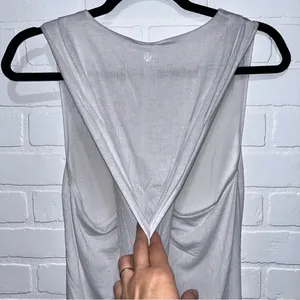 Lululemon Workout Top thumbnail 5