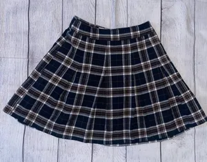 Hollister Classic Black Plaid Pleated Skirt thumbnail 1