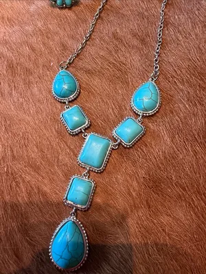NWT Southwestern Turquoise Jewelry Set: Y-Necklace, Ring, Bracelet & Earring set thumbnail 4