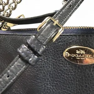 COACH NAVY crossbody small bag Leather. thumbnail 10