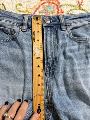 American Eagle size 0 short strigid light denim distressed jeans preppy casual thumbnail 4