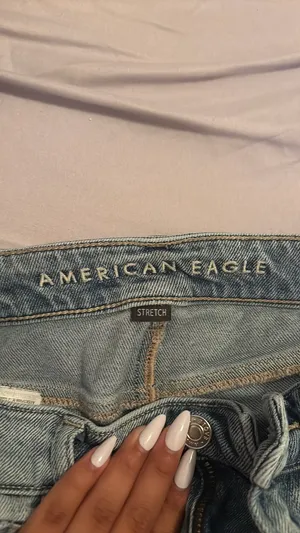 American Eagle Light wash denim jeans thumbnail 3