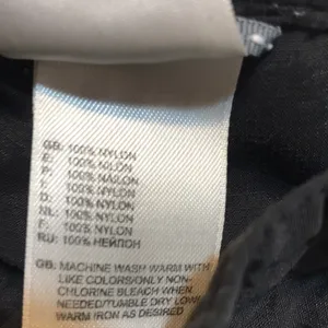 The‎ North face ladies nylon convertible pants size 8 thumbnail 13