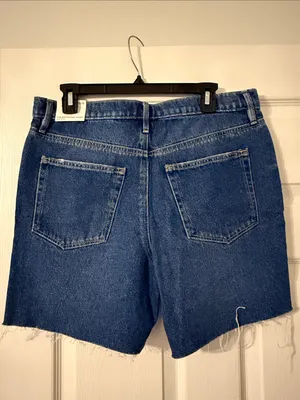 LOFT Classic Mid -Rise Denim Shorts in Blue size 28/6 brand new inseam 6 thumbnail 2