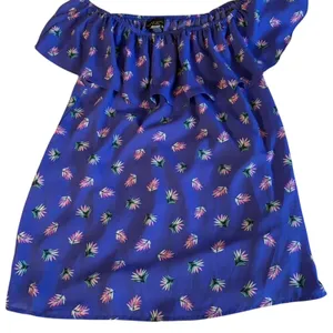 Blue floral off the shoulder top with ruffle detail. Size: L thumbnail 1