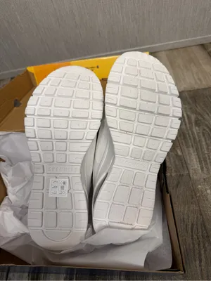 Skechers Uno-Flex All-White Low-Top Lace-Up Sneakers Size 7.5 thumbnail 13