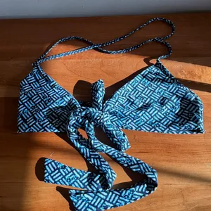 Aerie‎ Blue Geometric Floral Tie Front Scoop Neck Bikini Swim Top Large thumbnail 1
