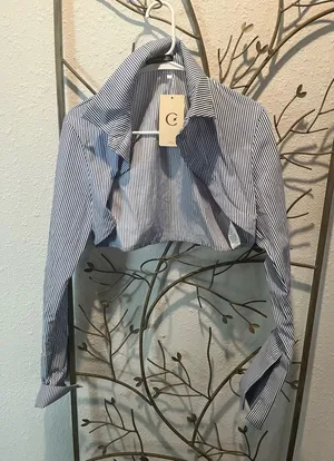 Blue and white striped crop open shirt thumbnail 1