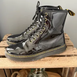 DR. MARTENS Black Patent‎ Leather ZAVALA COMBAT BOOT Size 10 A32 thumbnail 2