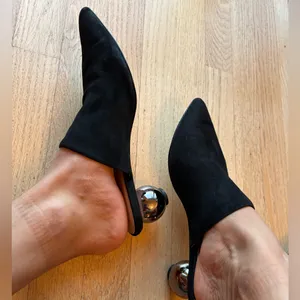 Chic Black Mules with Spherical Heel Size 8 thumbnail 4