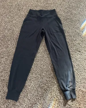 Lululemon Align Joggers thumbnail 1