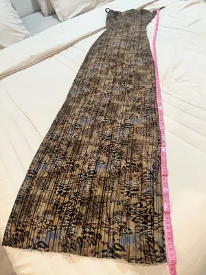 PrettyLittleThing Brown Printed Maxi Slip Dress thumbnail 7