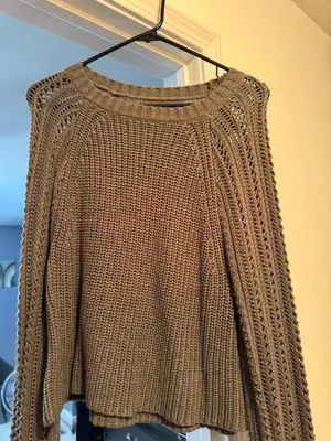 American Eagle sweater thumbnail 1