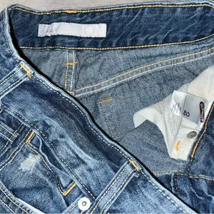 Old Navy Denim Shorts thumbnail 4