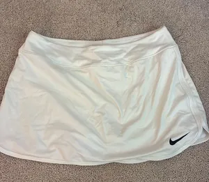 White Nike Skirt Tennis Golf thumbnail 1