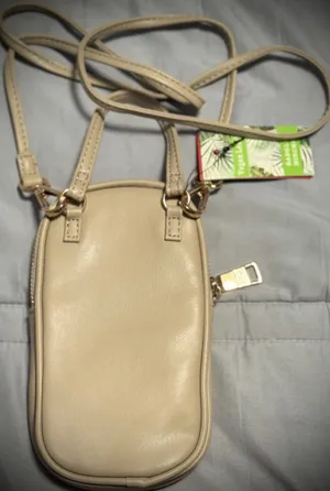 Badgley Mischka Beige Crossbody Quilted Phone Bag. BNWT thumbnail 2