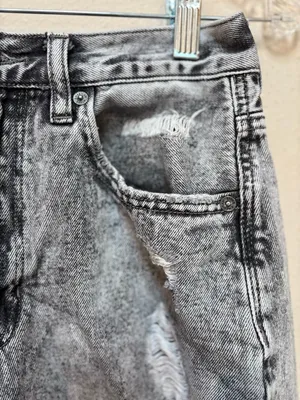 American Eagle Gray Acid Wash Ripped Boyfriend Jeans Y2K Grunge 6 thumbnail 5