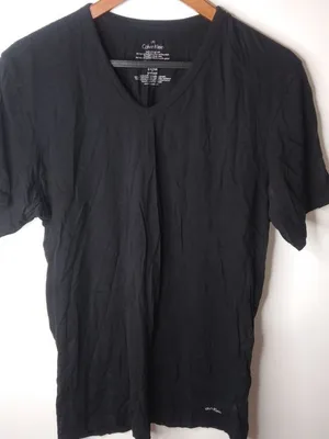 Calvin Klein L V-Neck Short Sleeve T-Shirt Top in Black thumbnail 1