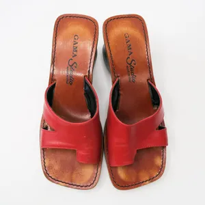 Vintage 90s Gama Studio Red Leather Platform Clog Toe Sandals thumbnail 2