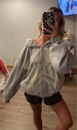 Urban Outfitters Zip-Up thumbnail 4