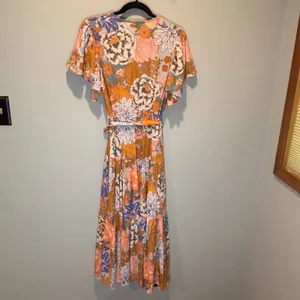 Petal + Pup Floral Print Short Sleeve Midi Dress - size XS thumbnail 5