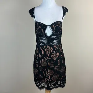 Tobi‎ Slip Dress Womens Medium Black Lace Nude Sheath Mini Date Night Club Chic thumbnail 2