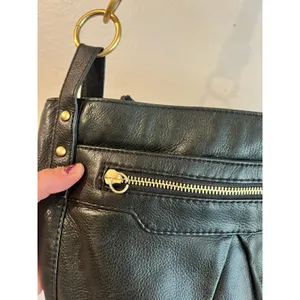 Audrey Brooke Black Genuine Soft Leather Medium Shoulder Bag thumbnail 7