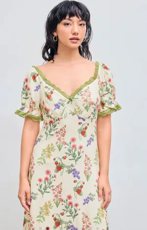 Cider SQUARE NECK STRAWBERRY GRAPHIC CONTRASTING LACE TRIM MIDI DRESS thumbnail 1