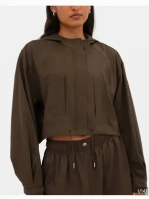 girlfriend collective cropped utility hooded jacket in brown size large thumbnail 1