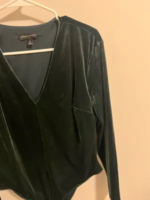 Banana republic emerald green velvet, bodysuit, long sleeve thumbnail 2