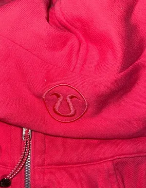 Lululemon lip gloss scuba  thumbnail 3