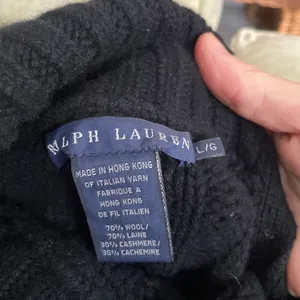 Beautiful Ralph Lauren cashmere and wool cable sweater with buttons at the neck thumbnail 4
