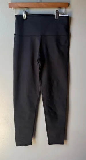 NWT Aerie High Rise 7/8 Leggings Black Medium Long thumbnail 1