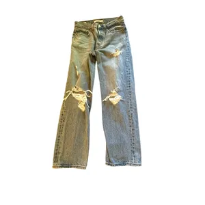Levis Jeans Wedgie Straight Womens Size 27 Blue High Rise Distressed Button Fly thumbnail 5