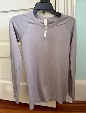 Lululemon Swiftly Tech Long Sleeve Size 6  thumbnail 1