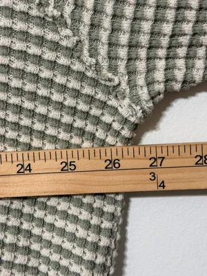 American Eagle AE Big Hug Notch Neck Waffle Sweatshirt Size Large Green thumbnail 9