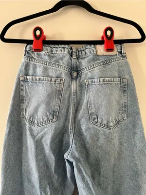 Zara Light Wash Distressed Mom Jeans 2 High Rise Minimalist Capsule Wardrobe thumbnail 7