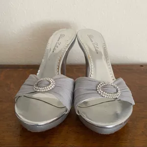 Blossom Collection‎ Heels Silver Size 7 thumbnail 8